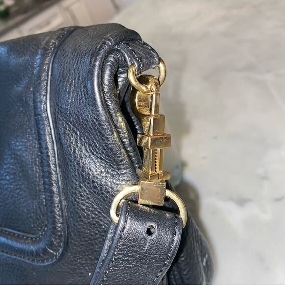 Tory Burch Black Leather Amanda Foldover Black Pebble Leather Crossbody EUC - Picture 12 of 16